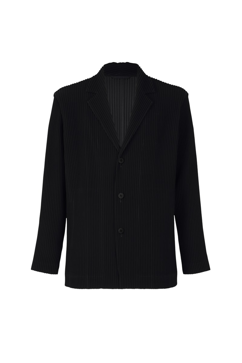 HOMME PLISSÉ ISSEY MIYAKE TUXEDO PLEATS Spring Summer 2023 SS23 Runway Collection Formalwear Suit Tailoring