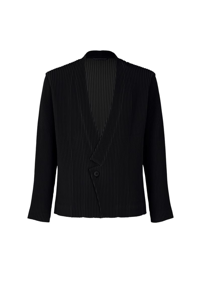 HOMME PLISSÉ ISSEY MIYAKE TUXEDO PLEATS Spring Summer 2023 SS23 Runway Collection Formalwear Suit Tailoring