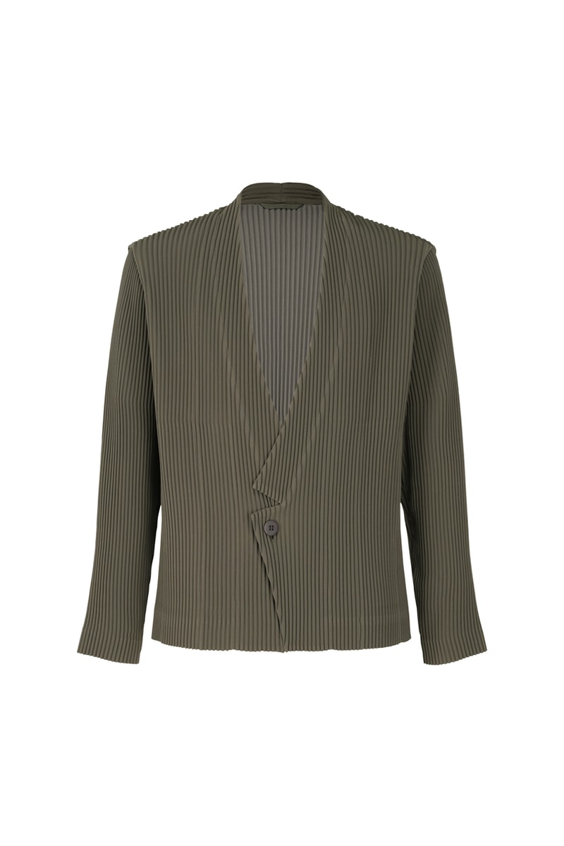 HOMME PLISSÉ ISSEY MIYAKE TUXEDO PLEATS Spring Summer 2023 SS23 Runway Collection Formalwear Suit Tailoring