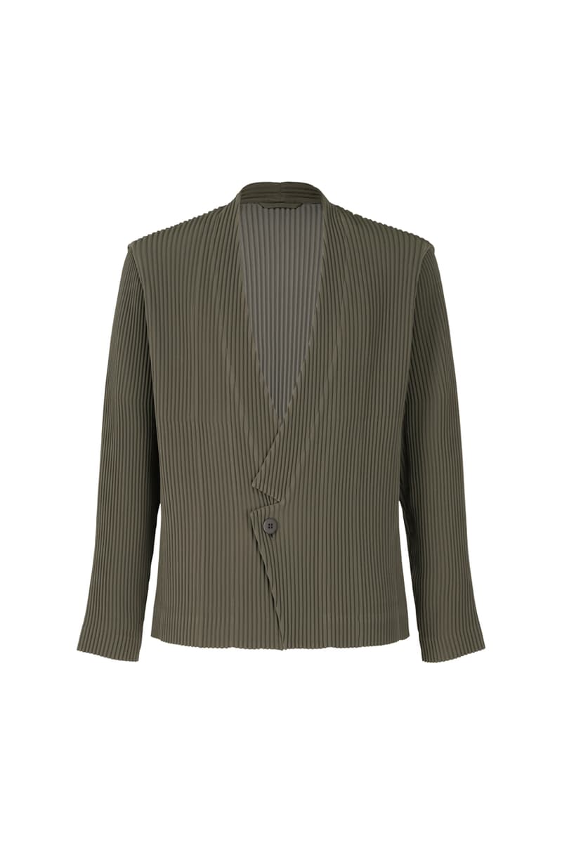 HOMME PLISSÉ ISSEY MIYAKE TUXEDO PLEATS Spring Summer 2023 SS23 Runway Collection Formalwear Suit Tailoring