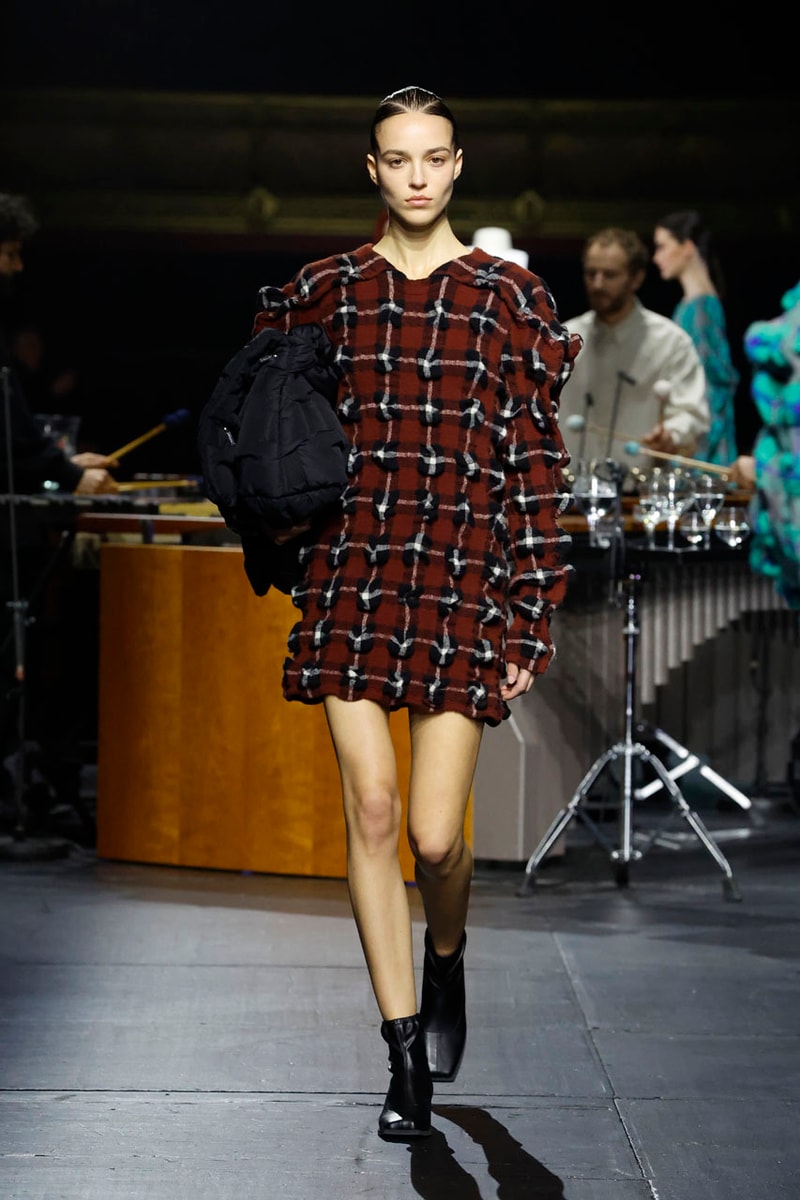 Issey Miyake Fall/Winter 2023 Collection Paris Fashion Week FW23 Runway