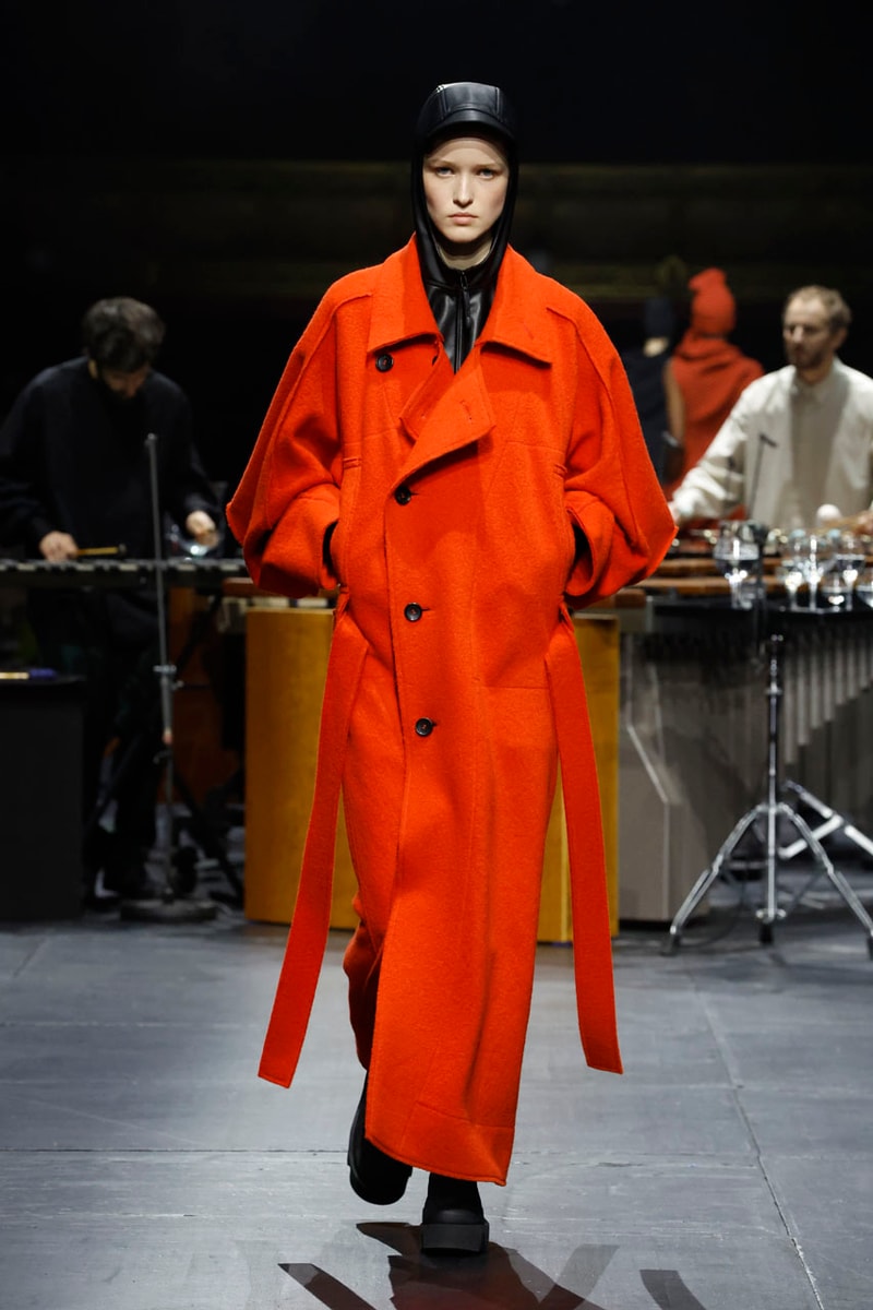 Issey Miyake Fall/Winter 2023 Collection Paris Fashion Week FW23 Runway