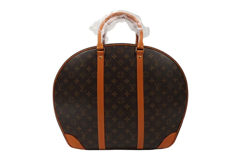 One-of-a-Kind Karl Lagerfeld Louis Vuitton Boxing Gloves Can Be Yours for $15,000 USD justin reed sale icon iconclasts monogrammed punching trunk lv lvmh