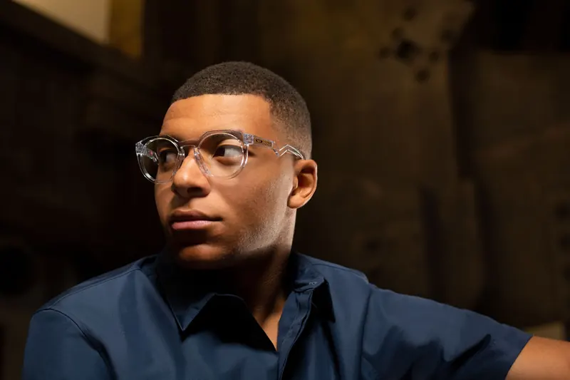 Oakley Taps Kylian MƄappé for FootƄall-Infused "Signature Series" Eyewear