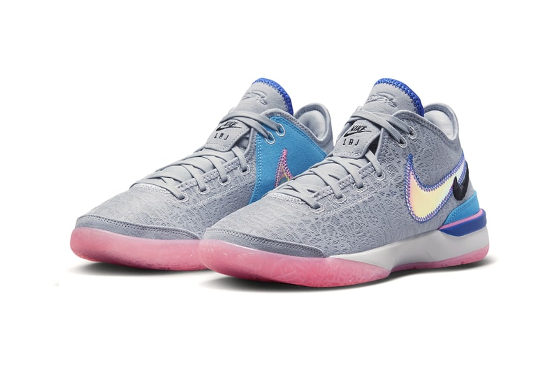 Поверхности Nike Zoom LeBron NXXT Gen в цвете «Wolf Grey» DR8784-002 Wolf Grey/Pink Spell-Hyper Royal Леброн Джеймс Кинг Джеймс Свуш баскетбол НБА Лос-Анджелес Лейкерс