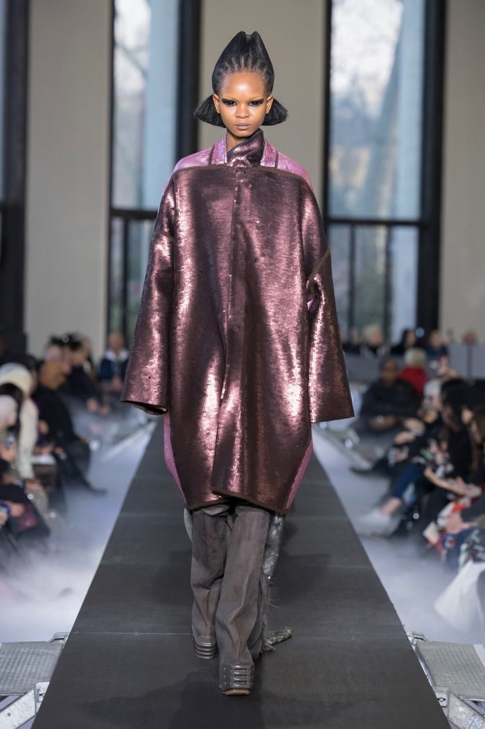 Rick Owens Fall Winter 2023 FW23 "LUXOR" Collection Womenswear Paris Fashion Week PFW Runway Show 