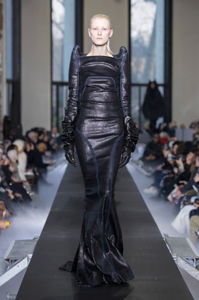 Rick Owens Fall Winter 2023 FW23 "LUXOR" Collection Womenswear Paris Fashion Week PFW Runway Show