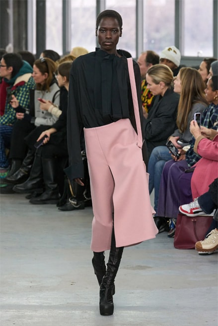 Sacai осень-зима 2023 Неделя моды в Париже pfw fw23 chitose abe женская одежда показ на подиуме мужская одежда