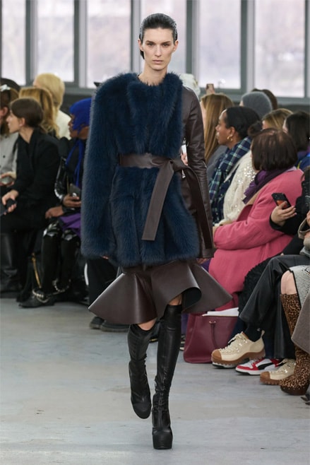 Sacai осень-зима 2023 Неделя моды в Париже pfw fw23 chitose abe женская одежда показ на подиуме мужская одежда