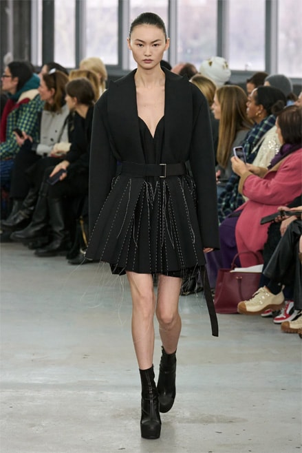Sacai осень-зима 2023 Неделя моды в Париже pfw fw23 chitose abe женская одежда показ на подиуме мужская одежда