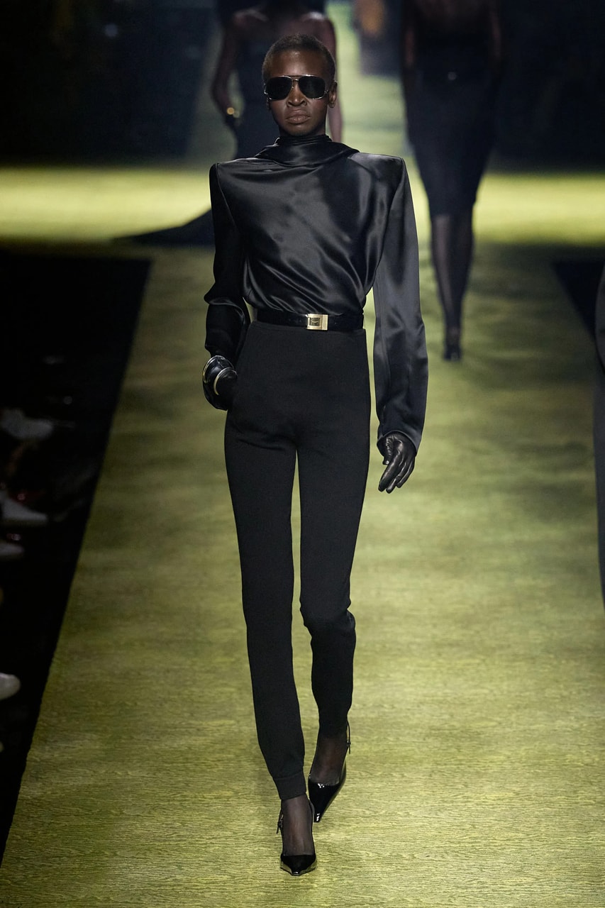 Rosé Wears Cutout Minidress for Saint Laurent Paris Fashion Week Show – WWD