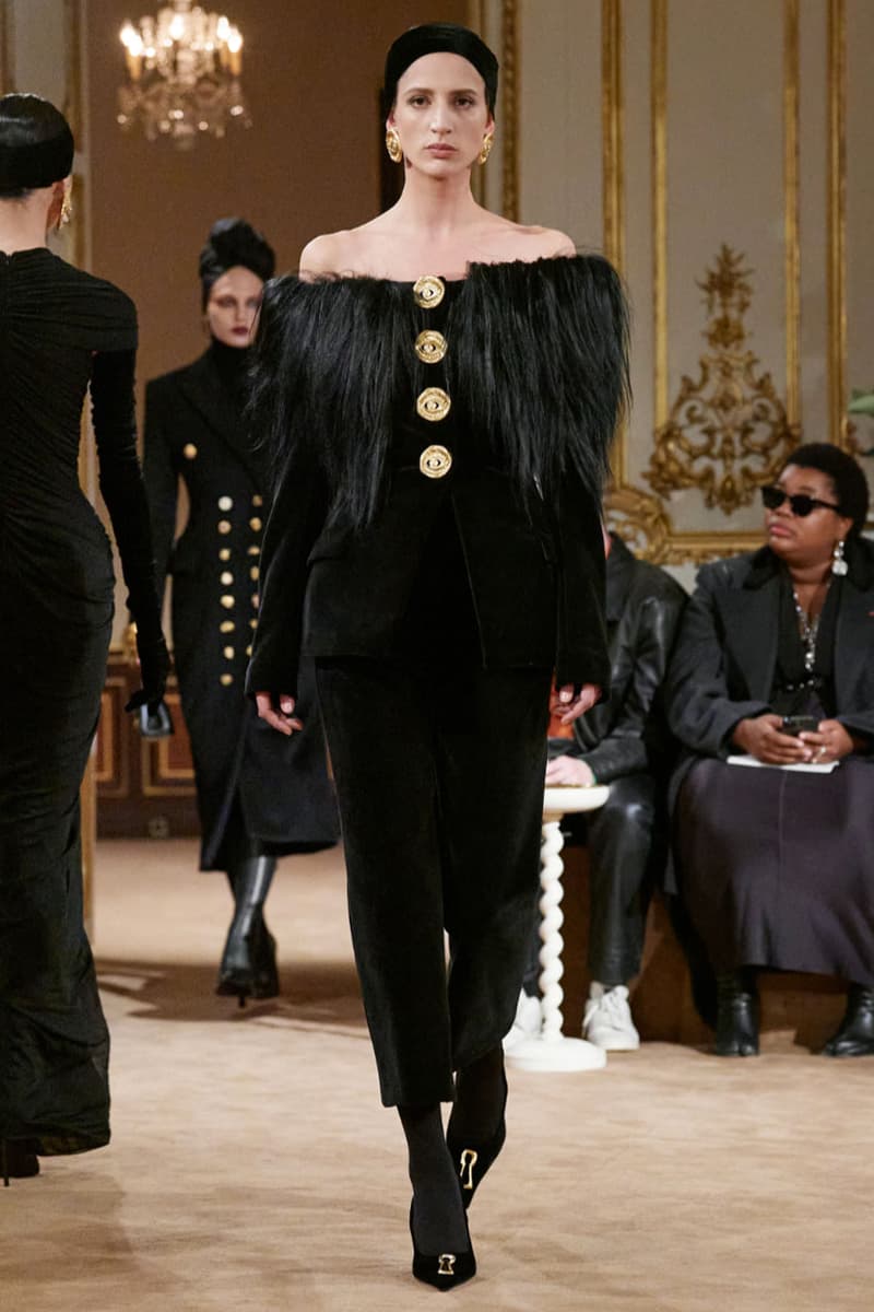 Schiaparelli Fall/Winter 2023 Collection FW23 Paris Fashion Week Runway