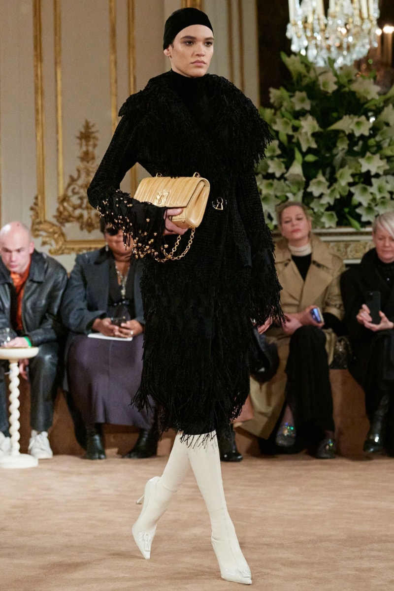 Schiaparelli Fall/Winter 2023 Collection FW23 Paris Fashion Week Runway