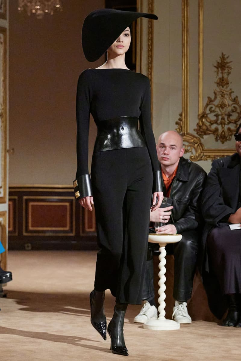 Schiaparelli Fall/Winter 2023 Collection FW23 Paris Fashion Week Runway