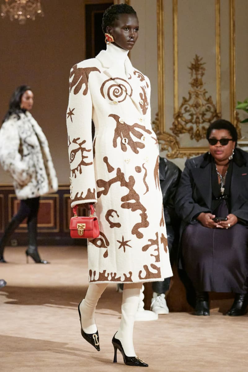 Schiaparelli Fall/Winter 2023 Collection FW23 Paris Fashion Week Runway