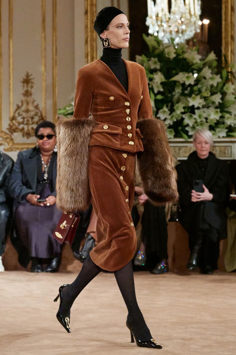 Schiaparelli Fall/Winter 2023 Collection FW23 Paris Fashion Week Runway