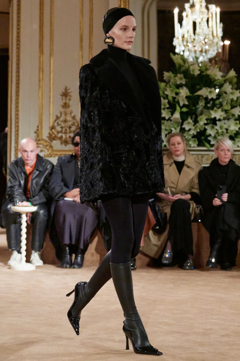 Schiaparelli Fall/Winter 2023 Collection FW23 Paris Fashion Week Runway