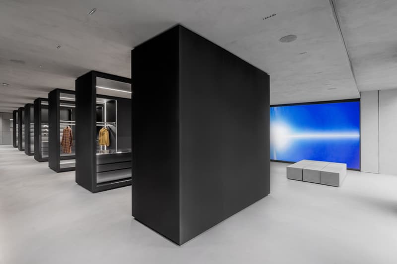 spectrum concept store milan graffiti modularity storage streetwear utilitarianism retail space design interior immersive