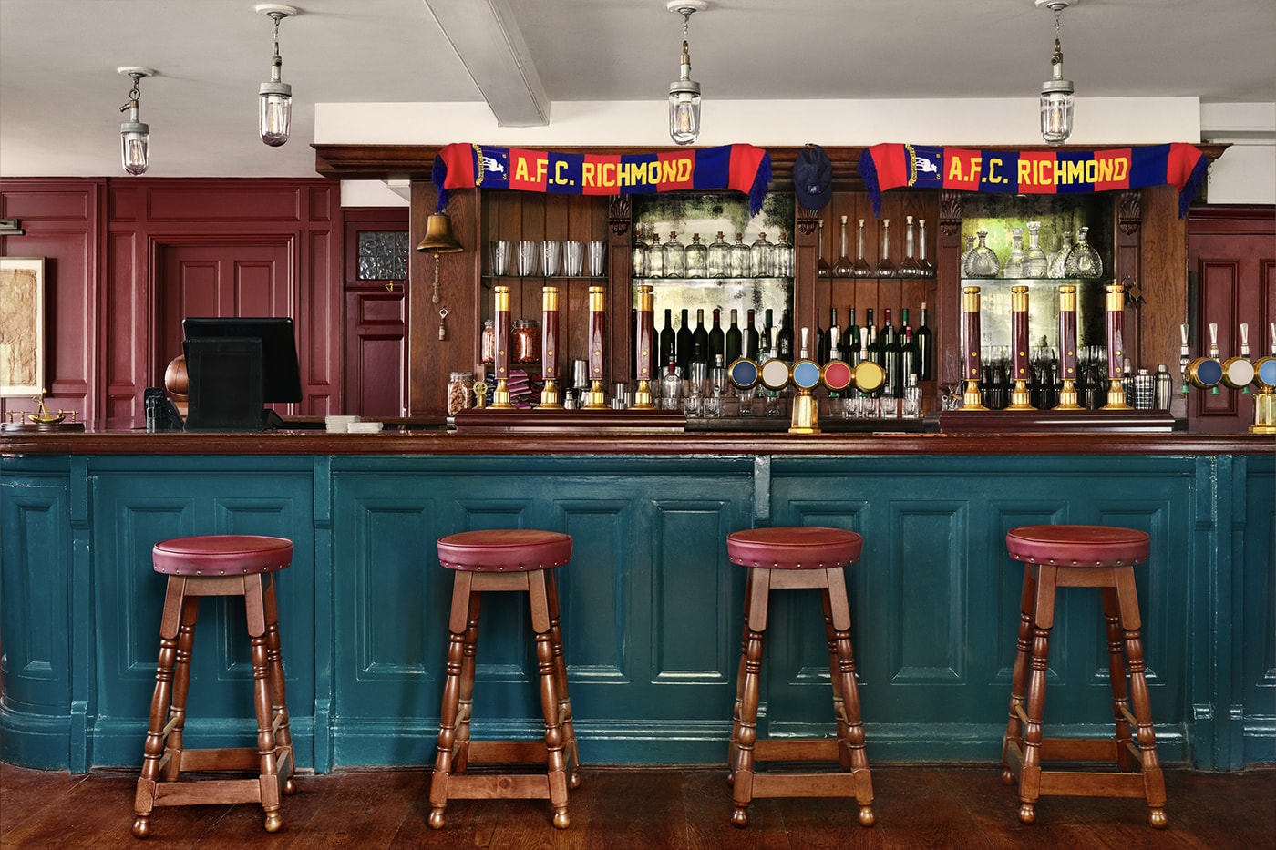 Ted Lasso Pub The Crown Anchor the princes head Airbnb stay announcement info