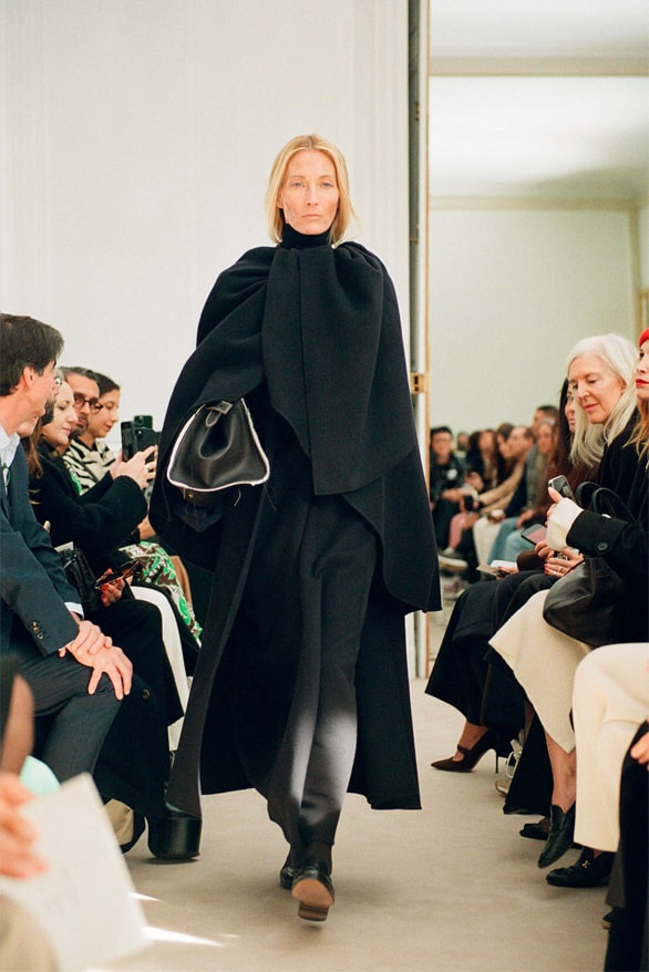 The Row Resort 2024 Paris Fashion Week Mary Kate Ashley Olsen runway show womenswear menswear fashion