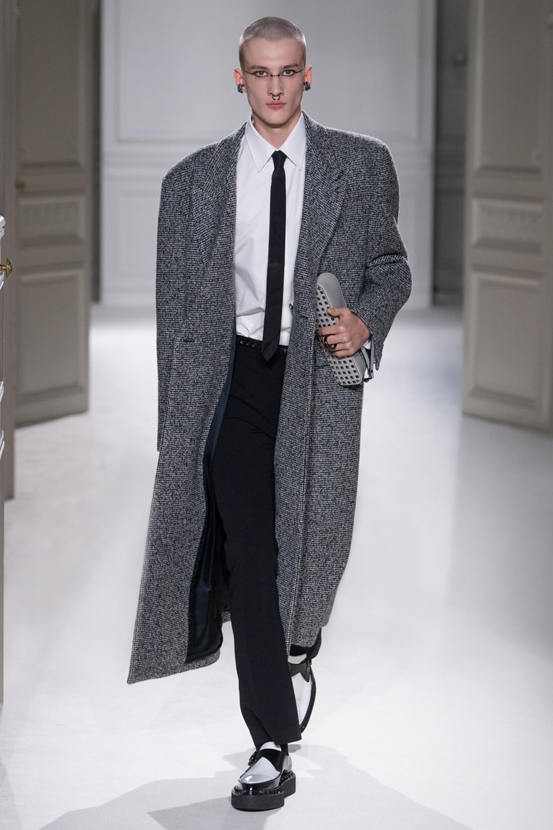 Valentino Fall Winter 2023 "Black Tie" Collection Runway Show Pierpaolo Piccioli Paris Fashion Week FW23 PFW Mens Womens Rock Stud