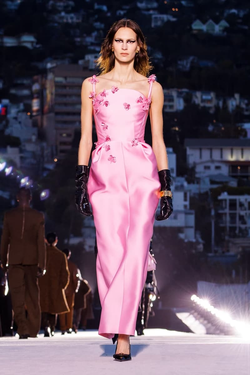 Versace Fall Winter 2023 Runway Show Los Angels LA Donatella Versace Interview Hypebeast Exclusive Looks Cher Elton John Christine Quinn