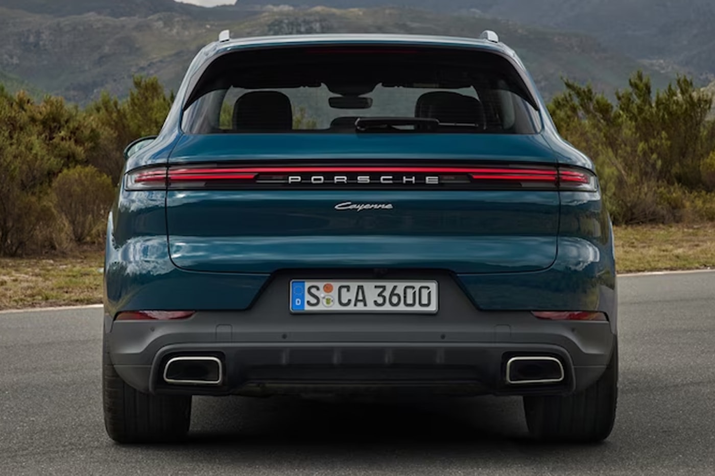More capability, more performance and a new look, inside and out: Porsche  presents the 2024 Cayenne - Porsche Newsroom USA