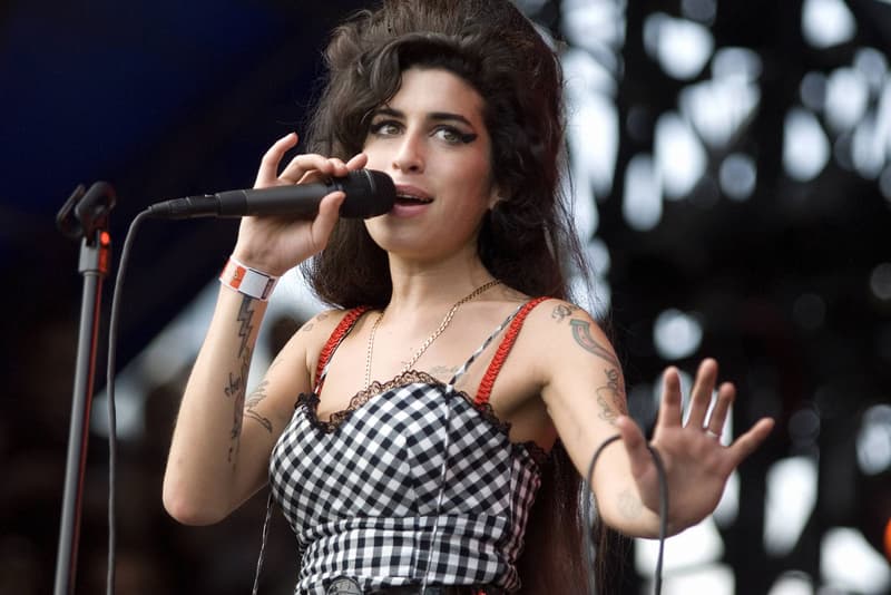 Amy Winehouse In Her Words Journals Photos Lyrics Book Publishing HarperCollins Hardcover Description Late Singer Details Release Date