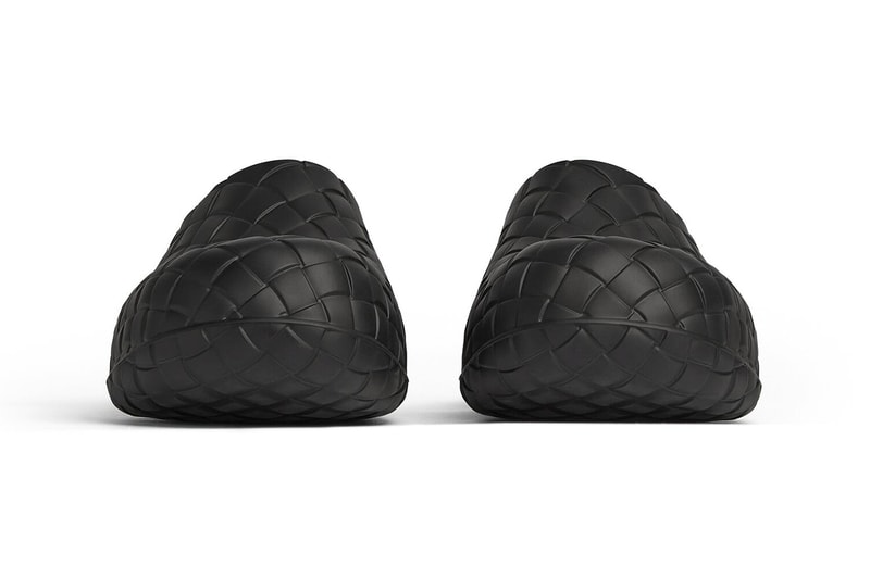 Обувь Bottega Veneta Beebee Clog Slide Intreccio, легкая резиновая конструкция, обувь Black Sea Salt Matthieu Blazy Release Information Drops.