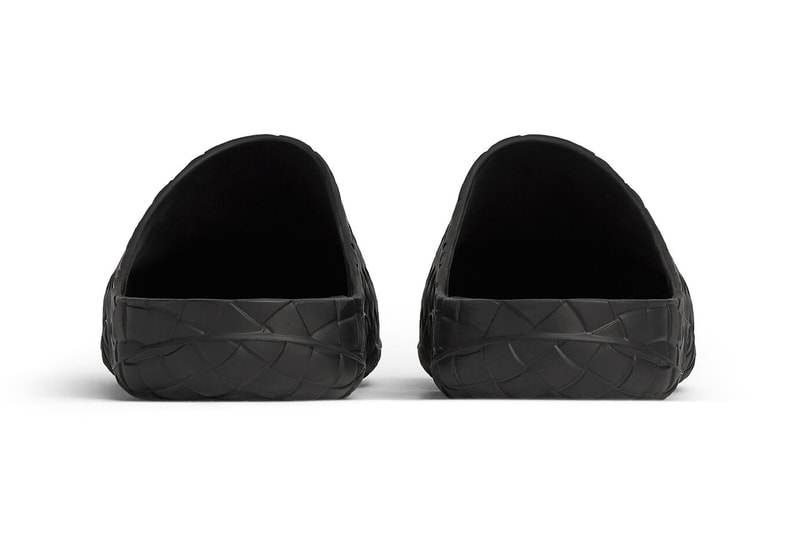 Bottega Veneta Beebee Clog Slide Intreccio Легкая резиновая обувь с дизайном Black Sea Salt Matthieu Blazy Release Information Drops Обувь