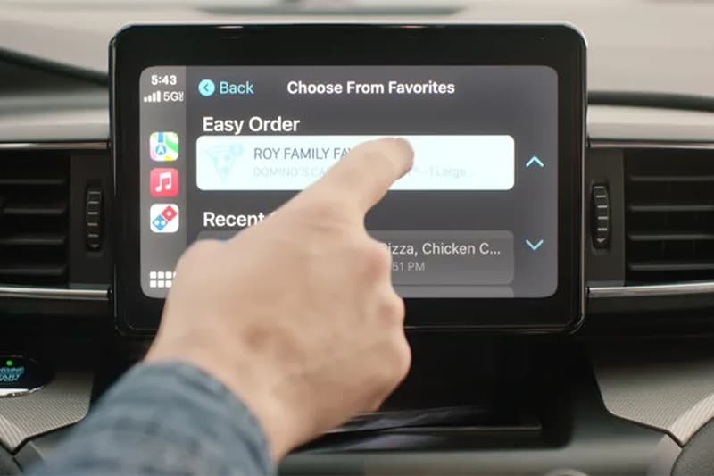 Domino's Pizza Apple CarPlay Information details food order delivery