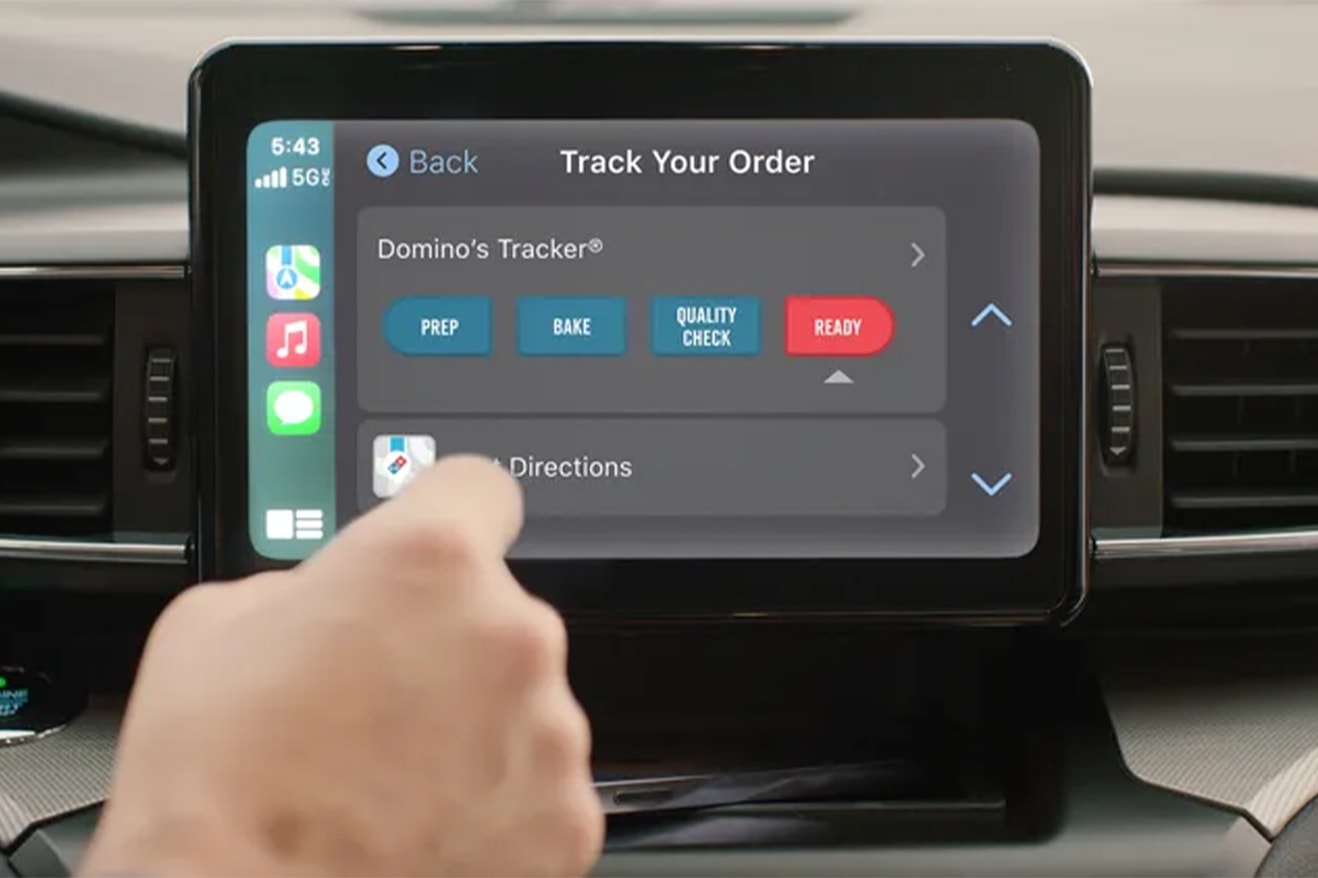 Domino's Pizza Apple CarPlay Information details food order delivery