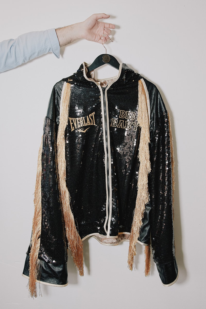 jared anderson ovo everlast fight kit robe gloves drake april 8 fight 