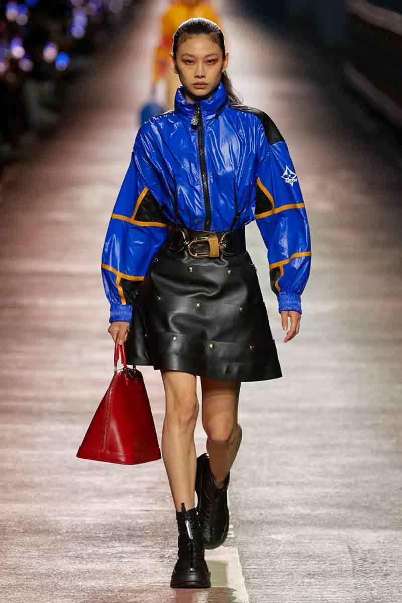 Louis Vuitton Pre-Fall 2023 Dazzles Seoul With Travel and Movement squid game jamsguyo bridge nicolas ghesquiere han river hwang dong-hyuk hoyeon jung seoul han river lvmh pharrell williams