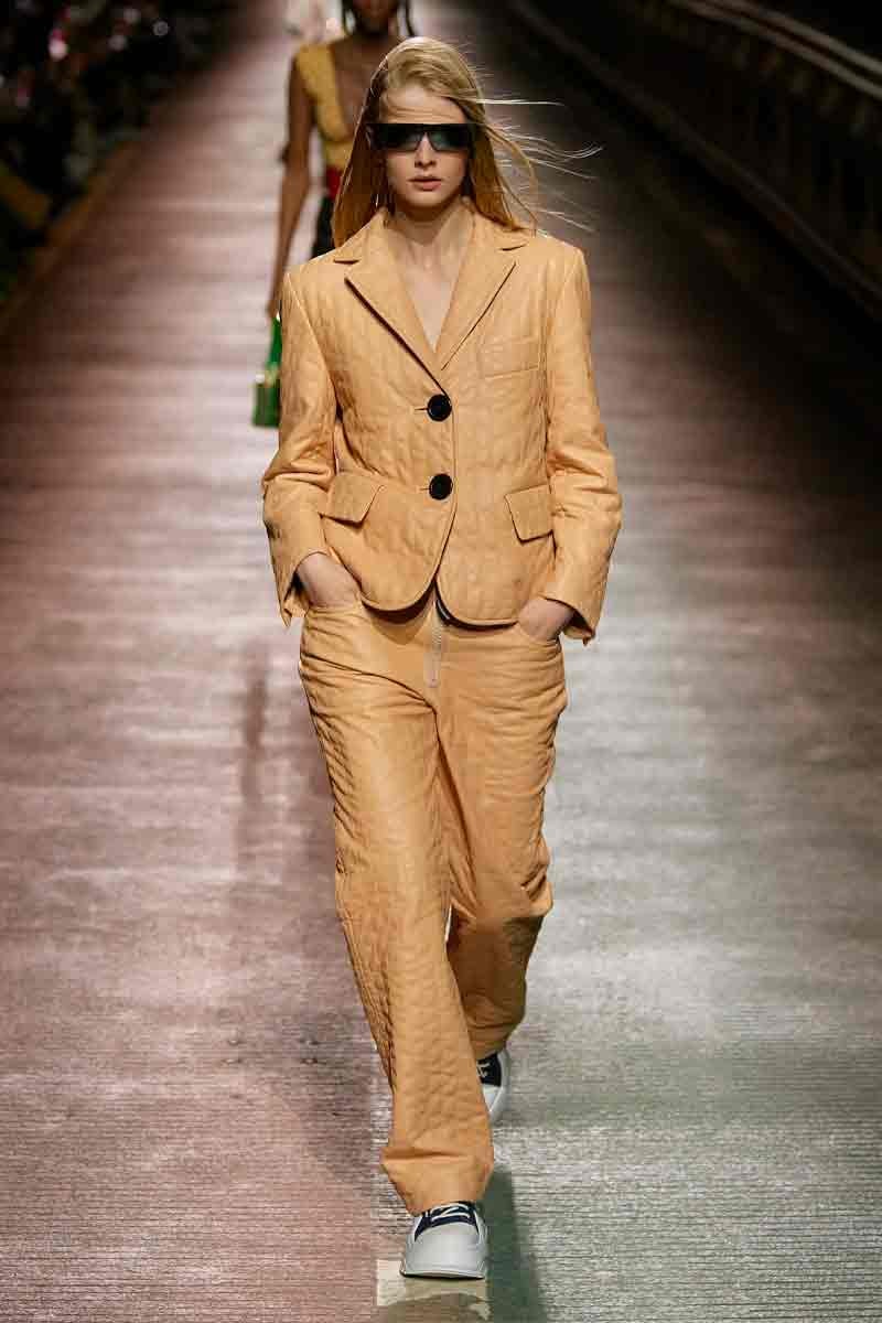 Louis Vuitton Pre-Fall 2023 Dazzles Seoul With Travel and Movement squid game jamsguyo bridge nicolas ghesquiere han river hwang dong-hyuk hoyeon jung seoul han river lvmh pharrell williams