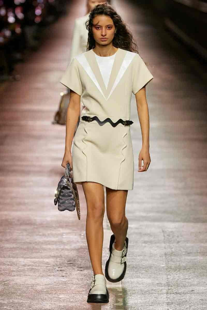 Louis Vuitton Pre-Fall 2023 Dazzles Seoul With Travel and Movement squid game jamsguyo bridge nicolas ghesquiere han river hwang dong-hyuk hoyeon jung seoul han river lvmh pharrell williams