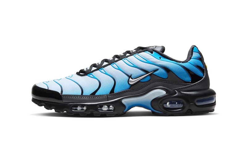 Nike Air Max Plus Arrives in Icy "Blue Gradient" FQ0204-010 summer 2023 technical running shoes sneakers swoosh