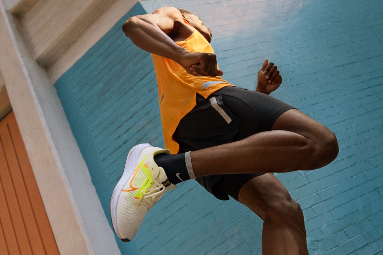 Nike Pegasus 40 Performance Running Shoe Sports Swoosh Just Do It Marathon Sprints Olympics Air Zoom