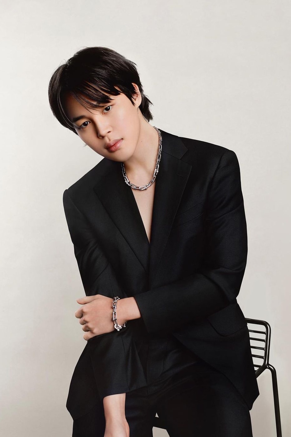 Tiffany & Co. Reveals BTS Jimin's First Campaign zoe kravitz gal gadot wonderwoman k-pop star ambassador jewelry diamonds korea bts army rm j-hope suga v jin jung kook