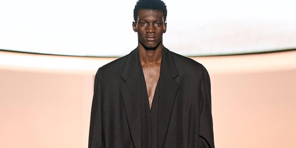 Louis Vuitton Wool Two-Button Uniform Blazer - Black Suiting