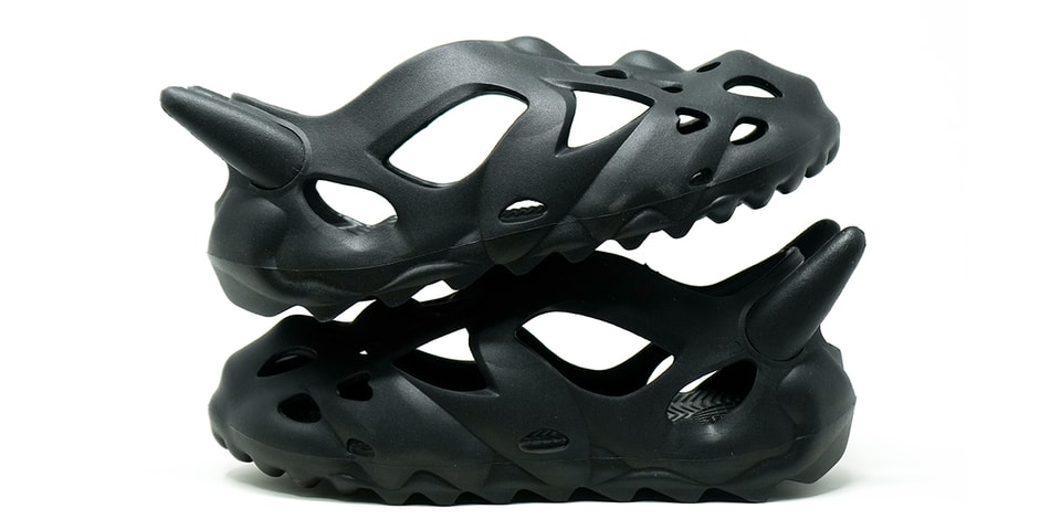 ESENES WORLDWIDE Primes "Boneheads" Clog In Dark "Onyx" Colorway