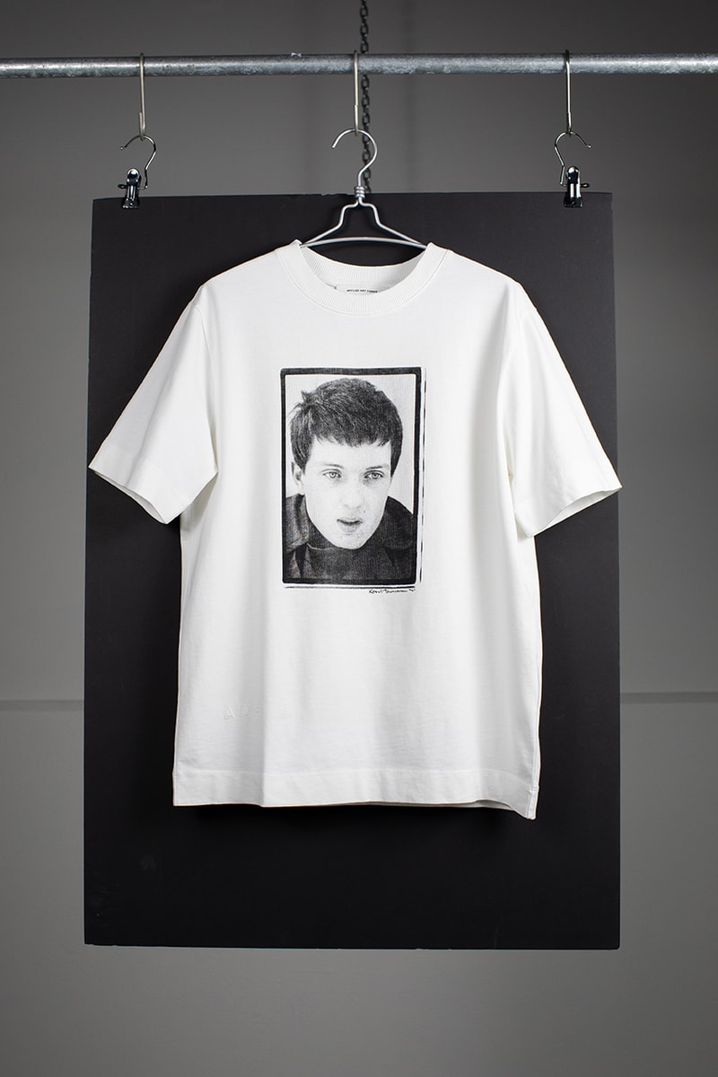 "Property Of" APPLIED ART FORMS Kevin Cummins Photograph T-Shirt Tee Joy Division Ian Curtis Dover Street Market Photo London