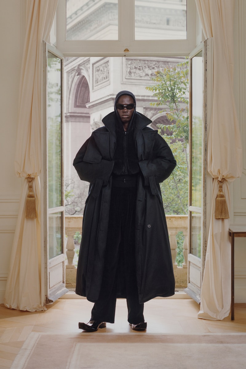 Balenciaga Spring 2024 Capital B Collection Demna Video Watch Stream Looks Vogue Runway Paris Mau Morgó BFRND Édith Piaf “Sous le Ciel de Paris”