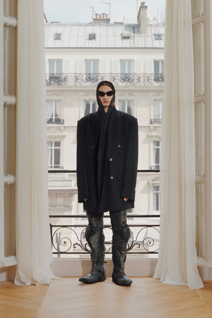 Balenciaga Spring 2024 Capital B Collection Demna Video Watch Stream Looks Vogue Runway Paris Mau Morgó BFRND Édith Piaf “Sous le Ciel de Paris”