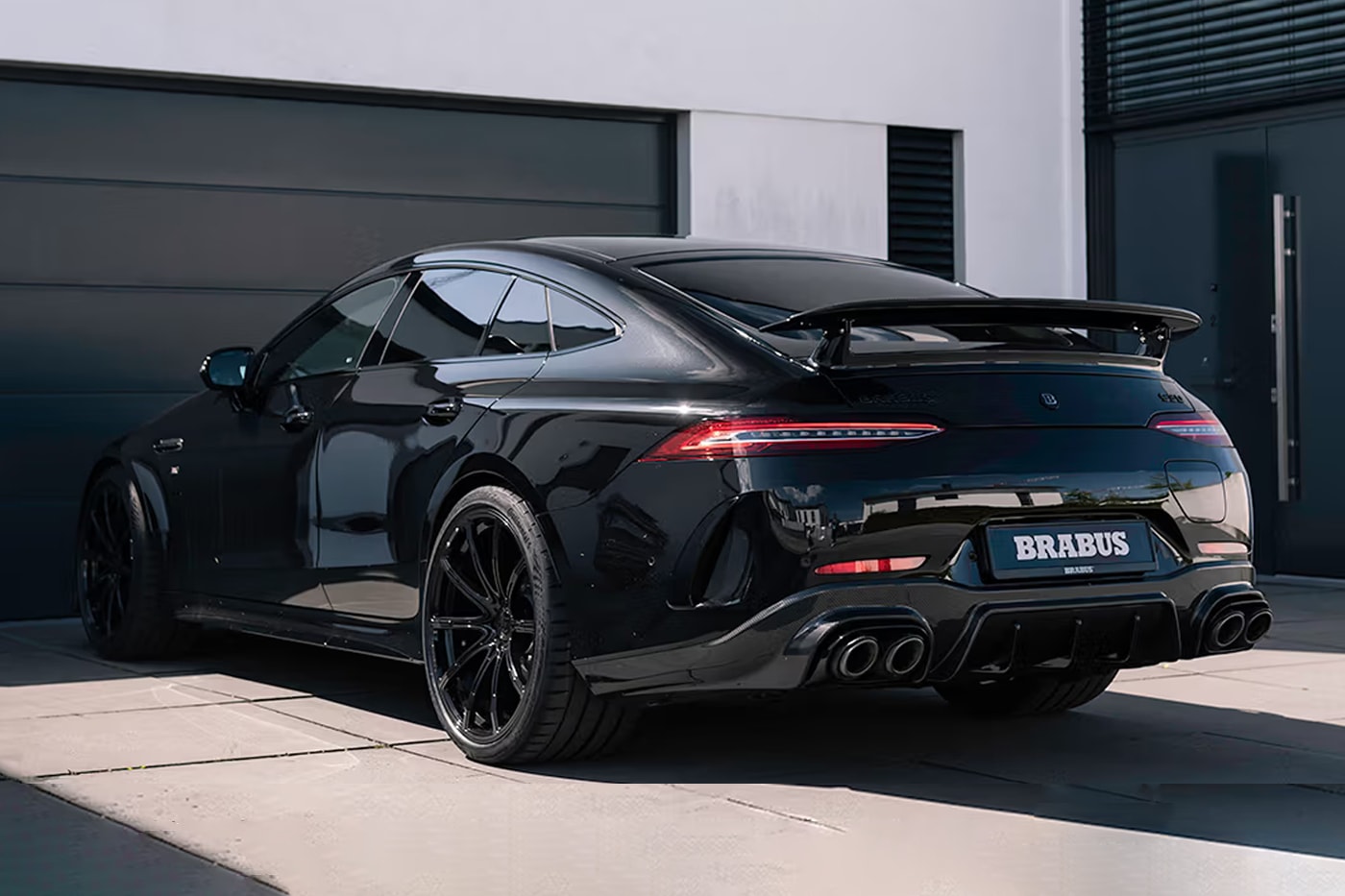 Brabus 930 Mercedes-AMG GT 63 S E PERFORMANCE Twin Turbo V8 Engine Hyper Car Performance Figures Speed Power Tuned 