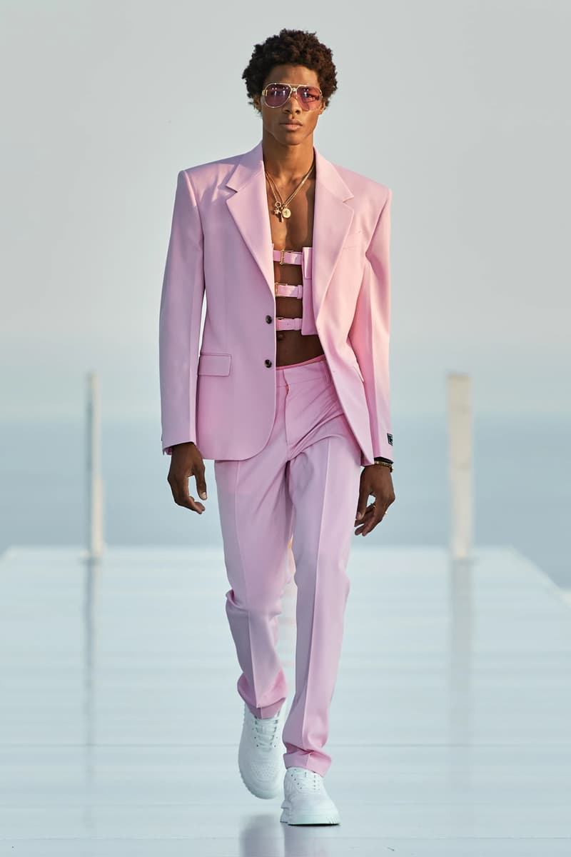 The Dua Lipa X Versace Pre-Fall 2023 Collection | Hypebeast The Dua Lipa X Versace Pre-Fall 2023 Collection | Hypebeast
