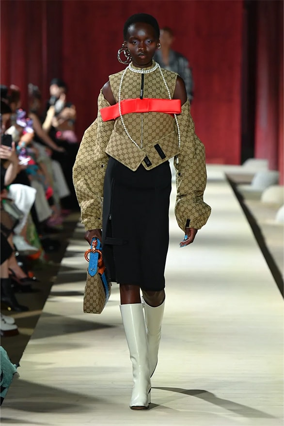 Gucci Resort 2024 Seoul Runway Show menswear womenswear Sabato de Sarno Gyeongbokgung Palace