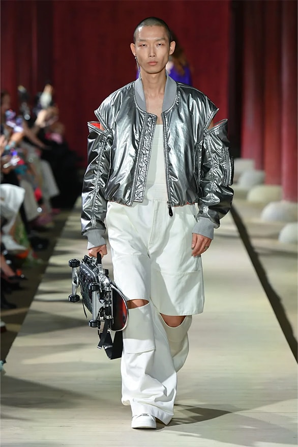 Gucci Resort 2024 Seoul Runway Show menswear womenswear Sabato de Sarno Gyeongbokgung Palace