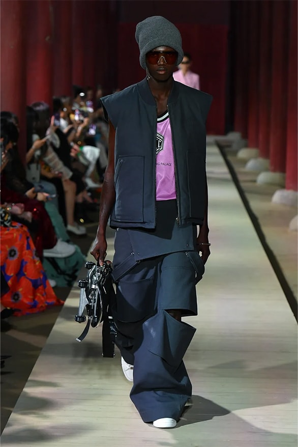 Gucci Resort 2024 Seoul Runway Show menswear womenswear Sabato de Sarno Gyeongbokgung Palace