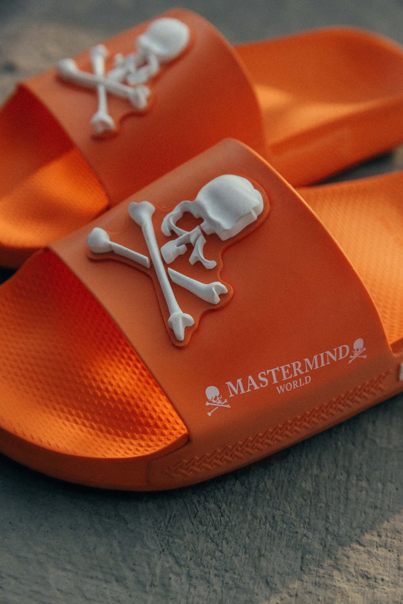 mastermind WORLD havaianas slide beach footwear skull japan brazil orange black logo 
